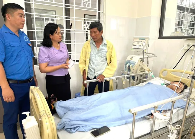 Hai học trò vùng cao lỡ hẹn thi tốt nghiệp THPT vì mắc bệnh hiểm nghèo ảnh 4