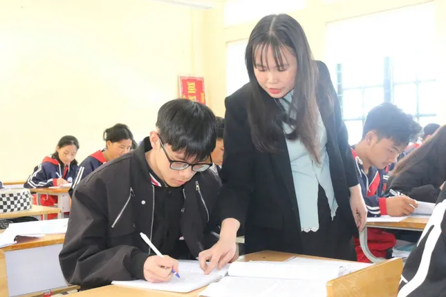 Hai học trò vùng cao lỡ hẹn thi tốt nghiệp THPT vì mắc bệnh hiểm nghèo ảnh 2