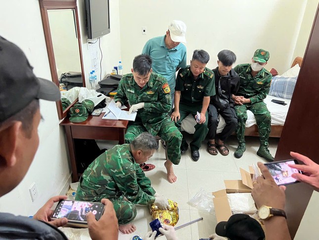 Bắt giữ đối tượng người Lào cùng 3kg và 40.000 viên ma túy trong khách sạn ở Lao Bảo ảnh 2