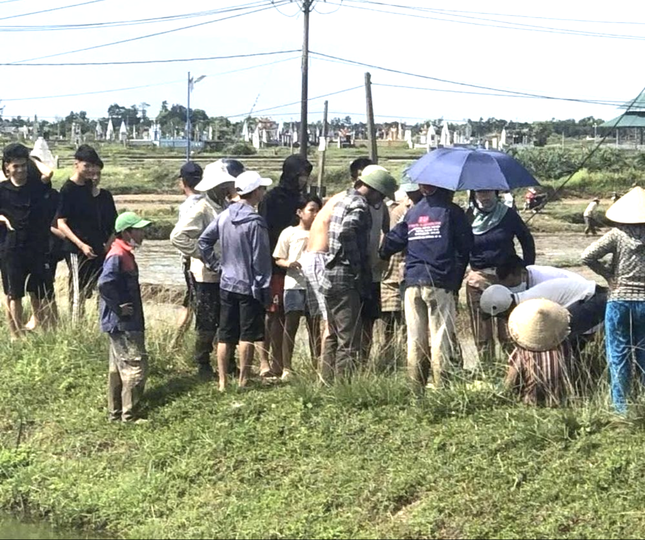 Rơi xuống kênh mương nội đồng, một học sinh chết đuối ảnh 1