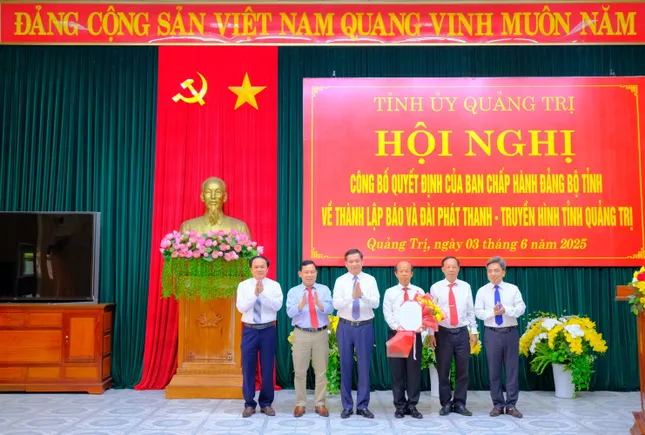 Công bố bổ nhiệm Tổng Biên tập Báo và Đài Phát thanh - Truyền hình tỉnh Quảng Trị ảnh 1