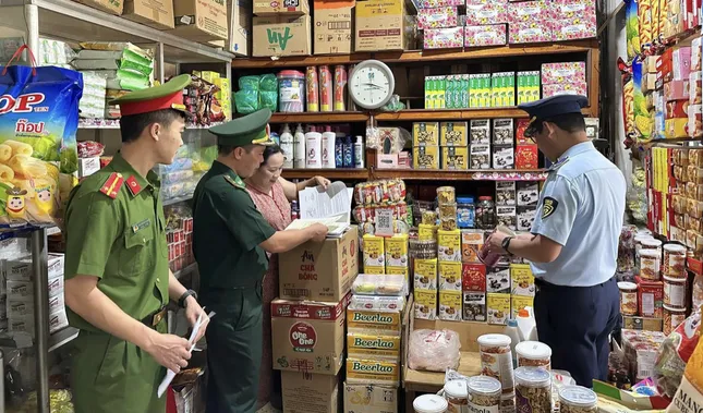 Quảng Trị siết chặt tuyến biên giới chống hàng lậu, hàng giả ảnh 4