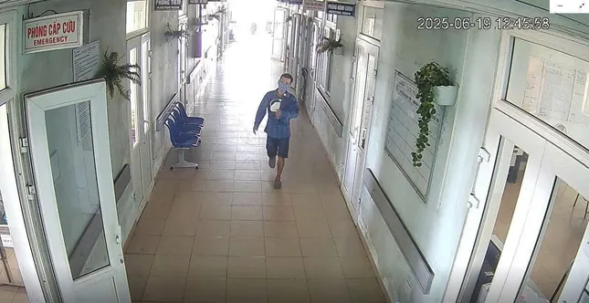 Tóm gọn đối tượng vào bệnh viện trộm nhiều điện thoại và tiền ảnh 1