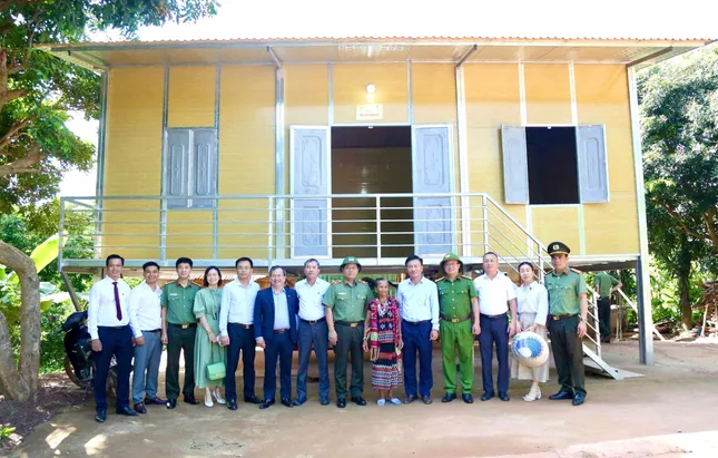 Quảng Trị cán đích sớm trong xóa nhà tạm, nhà dột nát ảnh 4