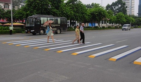 Chuyện thật như đùa: Dùng tranh 3D để giảm tai nạn giao thông ảnh 4