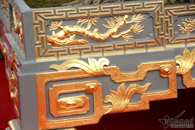 Trải thảm đỏ đón cây dát vàng 10 tỷ xôn xao khắp chốn ảnh 7