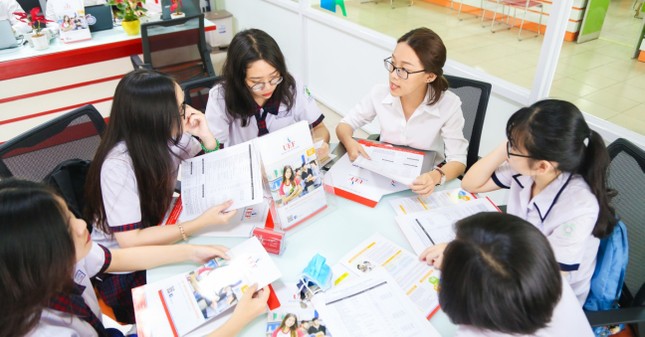 Xét tuyển học bạ: Nộp hồ sơ càng sớm, cơ hội vào đại học càng cao ảnh 1