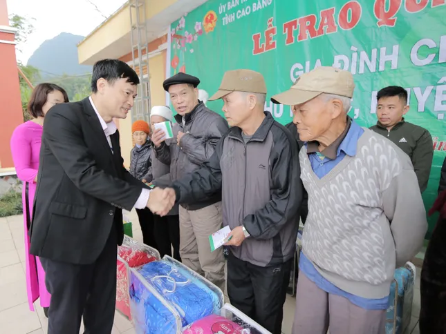 Ấm áp những mùa xuân yêu thương ảnh 2