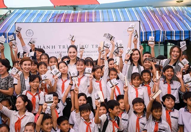 Hành Trình Từ Trái Tim - Hun đúc một thế hệ có Chí cả vĩ đại ảnh 3