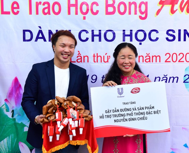 Lifebuoy tài trợ gói sản phẩm 11 tỷ đồng cho 500 bệnh viện ảnh 2