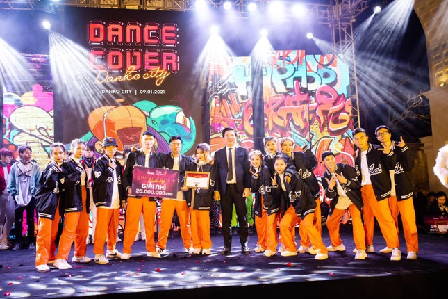 Dance cover Danko City: Bùng cháy với các vũ điệu Kpop cùng Cường seven ảnh 8