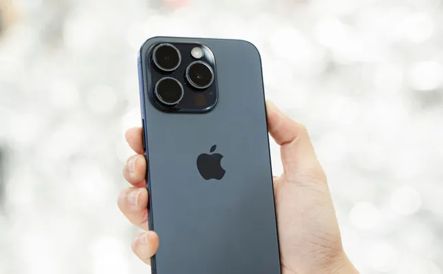 Giá iPhone 15 series biến động sau 2 tuần ra mắt tại Việt Nam ảnh 1