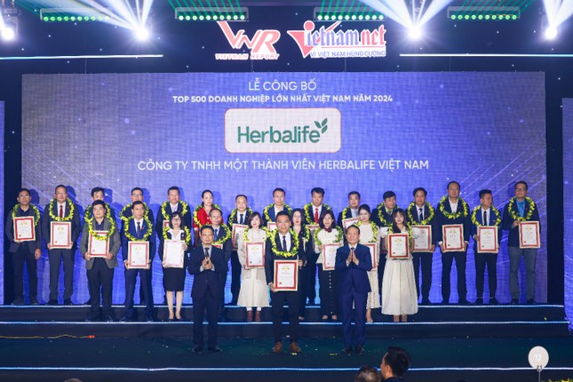 Herbalife Việt Nam được vinh danh Top 500 Doanh nghiệp lớn nhất Việt Nam lần thứ sáu liên tiếp ảnh 1