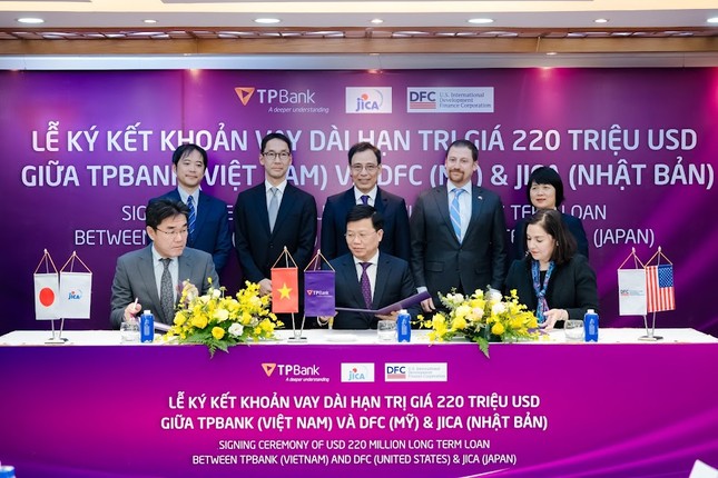 TPBank nhận khoản vay 220 triệu USD từ DFC và JICA ảnh 1