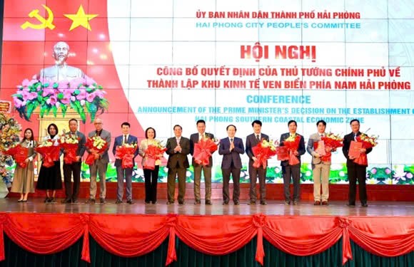 Cấp giấy chứng nhận đăng ký đầu tư cho dự án khu công nghiệp Tràng Duệ 3 và Khu đô thị Tràng Cát ảnh 1