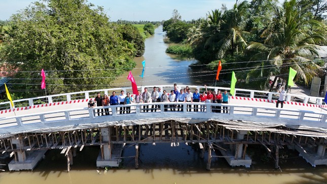 Khánh thành cầu Hy Vọng Ceragem 03 tại Vĩnh Thạnh, Cần Thơ ảnh 2