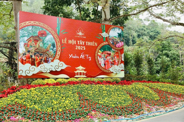 Tây Thiên tưng bừng đón chào du khách mùa lễ hội Ất Tỵ 2025 ảnh 3
