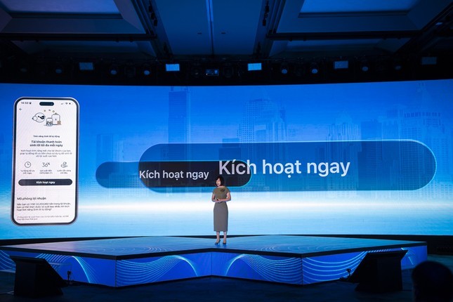 Sau 'ông lớn' Techcombank Sinh lời tự động, nhiều nhà băng ồ ạt chạy theo xu hướng mới này ảnh 1