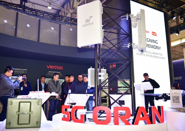 MWC 2025: Viettel mang tới giải pháp số hoá hạ tầng viễn thông, giúp tiết kiệm 50% nguồn lực ảnh 3