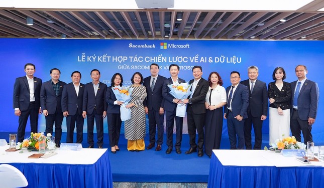 Sacombank và Microsoft Việt Nam ký kết hợp tác chiến lược về AI và dữ liệu, định hình tương lai ngân hàng số ảnh 4