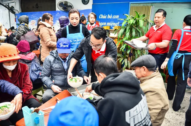 SeABanker chia sẻ yêu thương tới người dân tại 29 tỉnh, thành trên cả nước- Ảnh 3. SeABanker chia sẻ yêu thương tới người dân tại 29 tỉnh, thành trên cả nước- Ảnh 3.