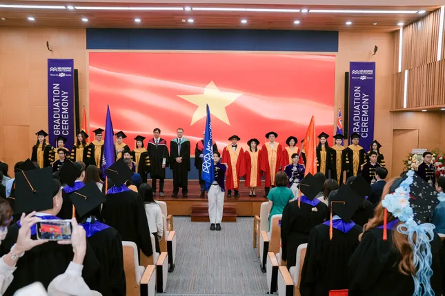Gen Z hiện đại: Chọn trường không theo số đông, mà theo mục tiêu tương lai ảnh 1