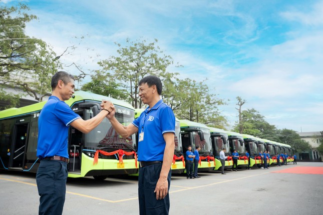 Hà Nội đưa 17 xe buýt điện VinFast vào vận hành tuyến buýt số 34 ảnh 3