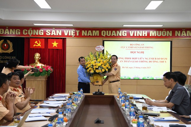 Nâng cao hiệu quả quản lý Nhà nước về bảo đảm trật tự, an toàn giao thông đường thủy ảnh 2