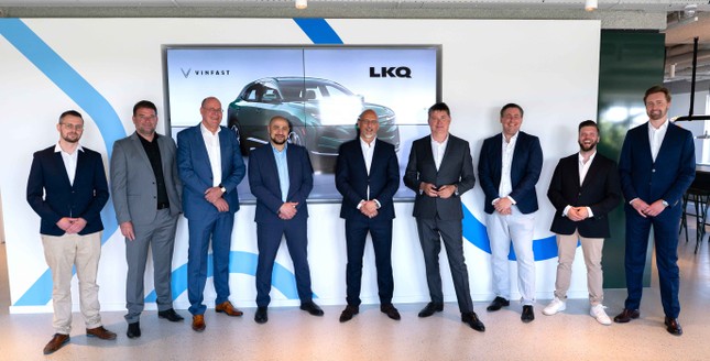 Vinfast và LKQ Netherlands công bố hợp tác chiến lược về mạng lưới dịch vụ và hậu mãi ảnh 1