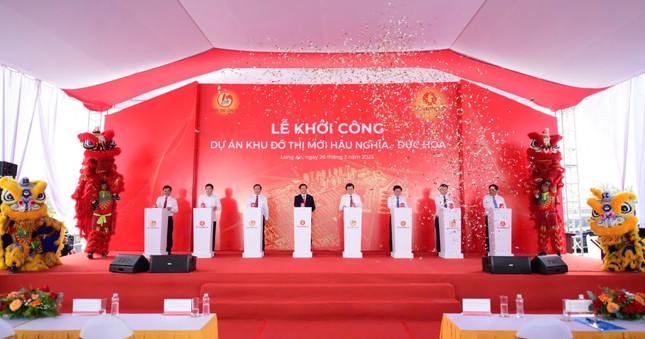 Động lực thôi thúc nhà đầu tư &apos;lên tàu&apos; cùng Vingroup trong hành trình &apos;Tây tiến&apos; ảnh 2