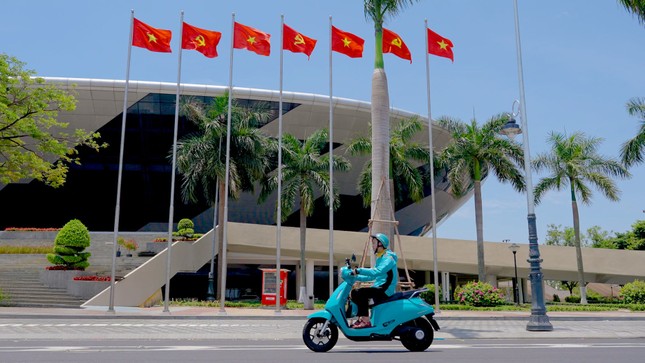 Tài xế Xanh SM Bike trúng ô tô VinFast VF 3: &apos;Cứ làm việc có tâm, điều tuyệt vời sẽ tới&apos; ảnh 3