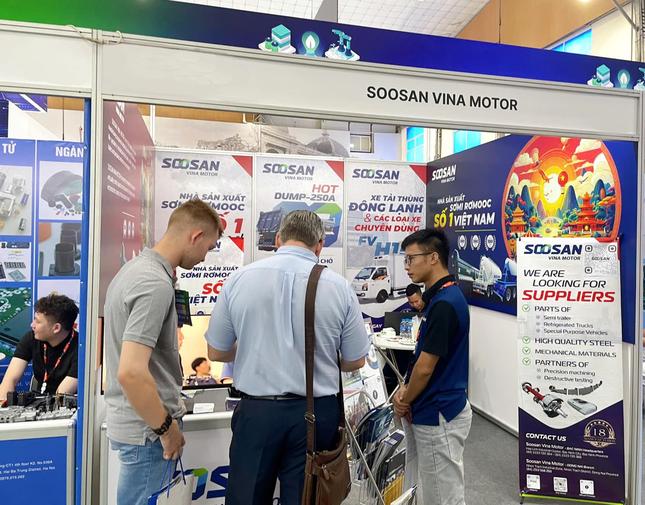 Khám phá các sản phẩm xe chuyên dụng của Soosan Vina Motor tại CO-REF Vietnam ảnh 1