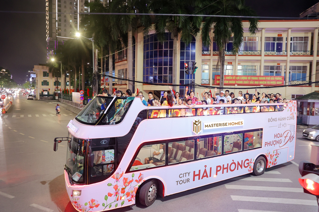 Masterise Homes đồng hành cùng Lễ hội Hoa Phượng Đỏ - Hải Phòng 2025 ảnh 2