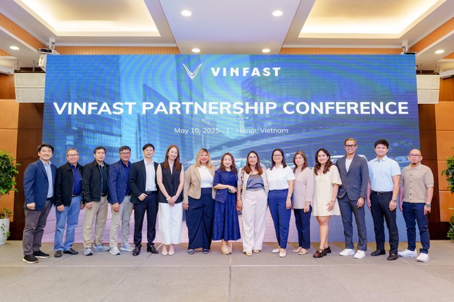 Vinfast bắt tay 4 đối tác Philippines, mạnh mẽ mở rộng mạng lưới xưởng dịch vụ ảnh 1