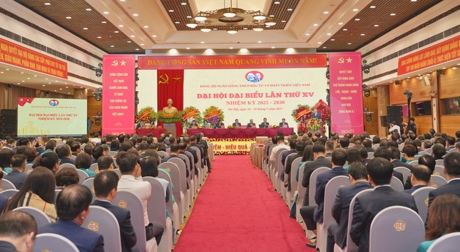 Đảng bộ BIDV tổ chức thành công Đại hội đại biểu lần thứ XV, nhiệm kỳ 2025 - 2030 ảnh 1