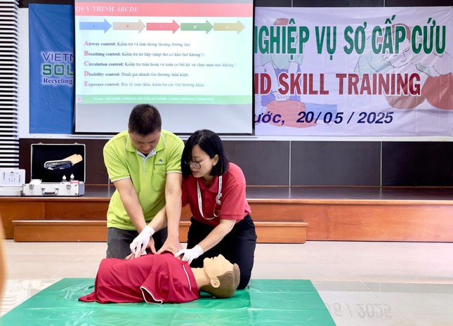 Cấp cứu tại chỗ - Kỹ năng sống còn được VWS chú trọng huấn luyện ảnh 3