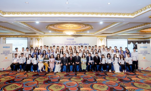 Học bổng SILKROAD Hà Nội - Vun đắp tương lai sinh viên Việt Nam ảnh 1