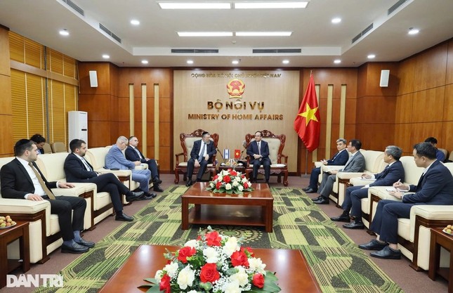 Central - Đại diện Việt Nam góp mặt trong chương trình tái xây dựng cơ sở hạ tầng Israel ảnh 2