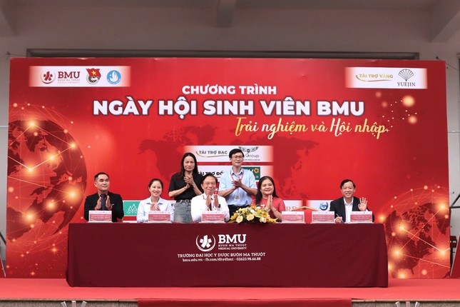 Sôi nổi các hoạt động tại Ngày hội 'Sinh viên BMU trải nghiệm và hội nhập' năm 2025 ảnh 3