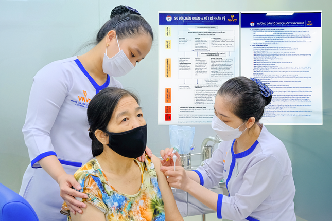 VNVC triển khai tiêm vắc xin phế cầu 20 thế hệ mới đầu tiên tại Việt Nam ảnh 2