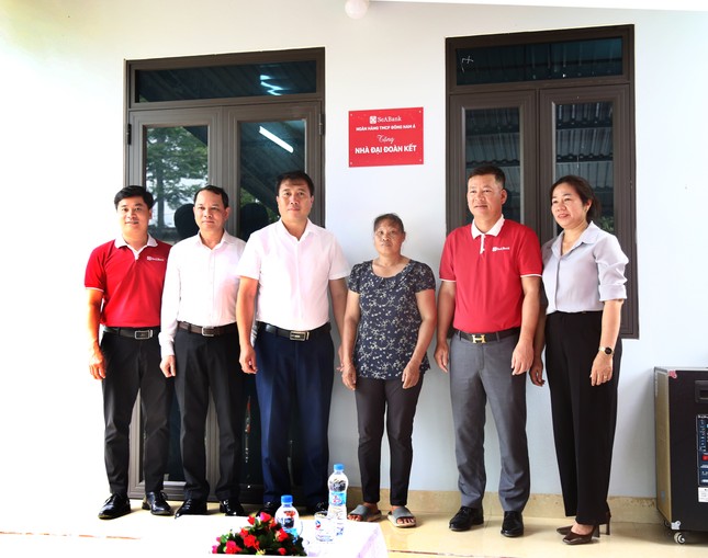 SeABank bàn giao 856 căn nhà đại đoàn kết cho tỉnh Hòa Bình ảnh 3