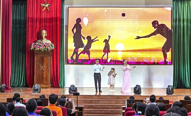 Thanh niên Bình Định tìm hiểu về công tác gia đình ảnh 1