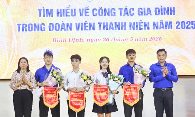 Thanh niên Bình Định tìm hiểu về công tác gia đình ảnh 3