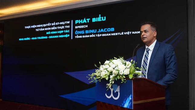 Nestlé Việt Nam ký kết hợp tác với ĐH Quốc gia TP.HCM thực thi mô hình '3 nhà' ảnh 2