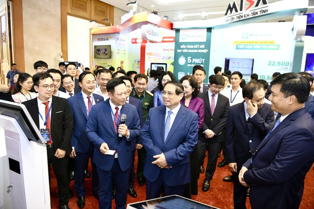 Chuyển đổi số ngành Ngân hàng 2025: Kiến tạo hệ sinh thái tài chính thông minh, nhân văn và toàn diện ảnh 3