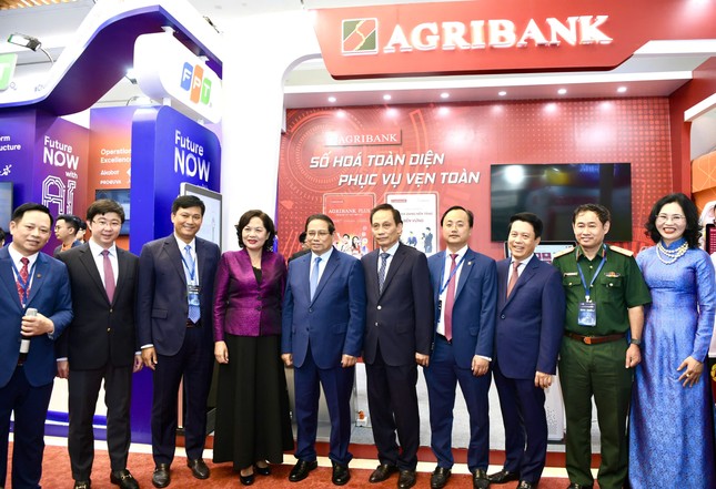 Chuyển đổi số ngành Ngân hàng 2025: Kiến tạo hệ sinh thái tài chính thông minh, nhân văn và toàn diện ảnh 4