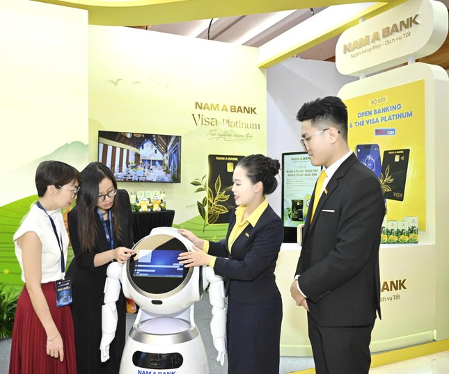 Tỷ lệ giao dịch online của Nam A Bank đạt trên 97%: Minh chứng cho thành công chuyển đổi số ảnh 2
