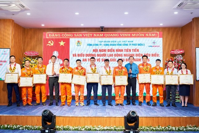 EVNGENCO3 biểu dương gương điển hình tiên tiến và người lao động tiêu biểu năm 2025 ảnh 4