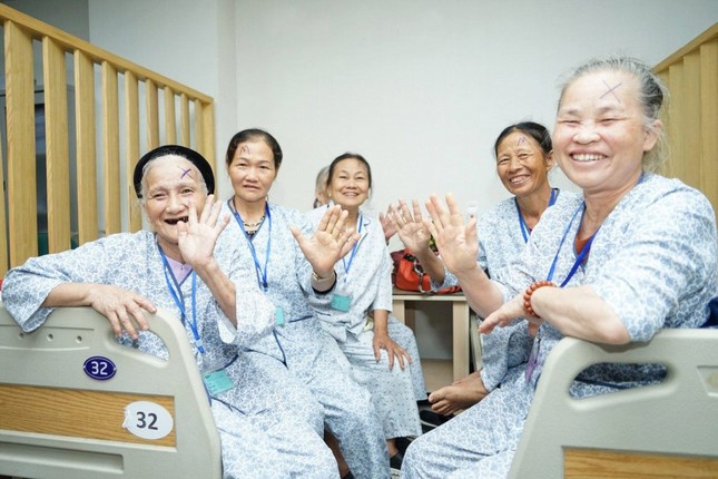 Hội thảo nhãn khoa 2025: DND Brothers dẫn đầu xu hướng công nghệ nhãn khoa thế giới ảnh 1