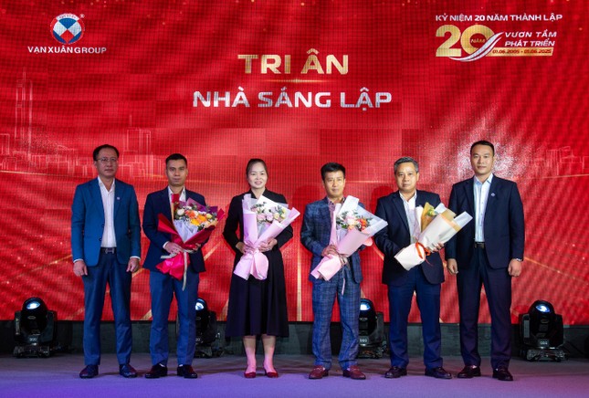 Vạn Xuân Group: 20 năm - Vươn tầm phát triển, kiến tạo giá trị ảnh 2